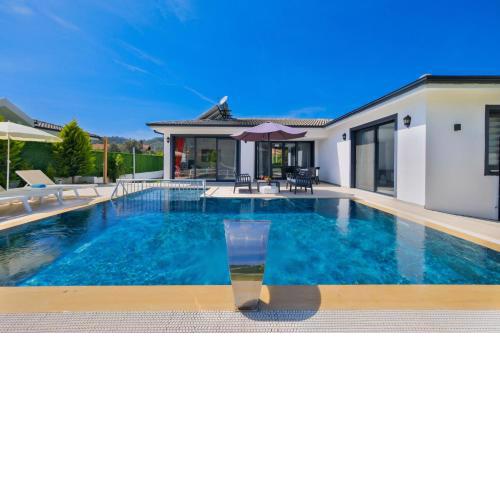 villa emir 2