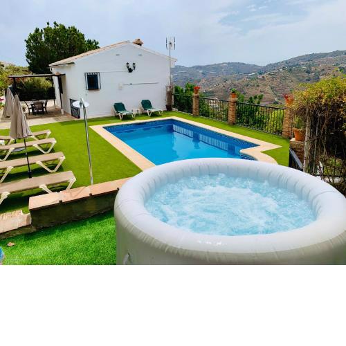 Villa en Frigiliana con Piscina y Jacuzzi