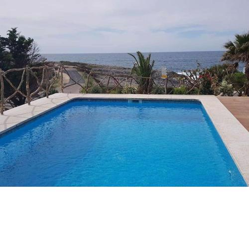 Villa en primera linea de mar cerca de Binibeca