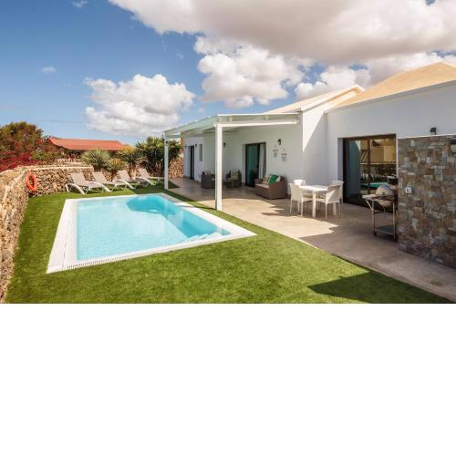 Villa Era