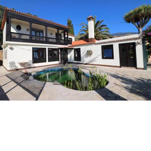 Villa Escondida