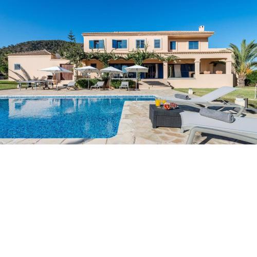 Villa Etruria close to Playa d'en Bossa