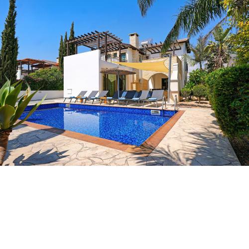 Villa Evia - Walking to Med Sea