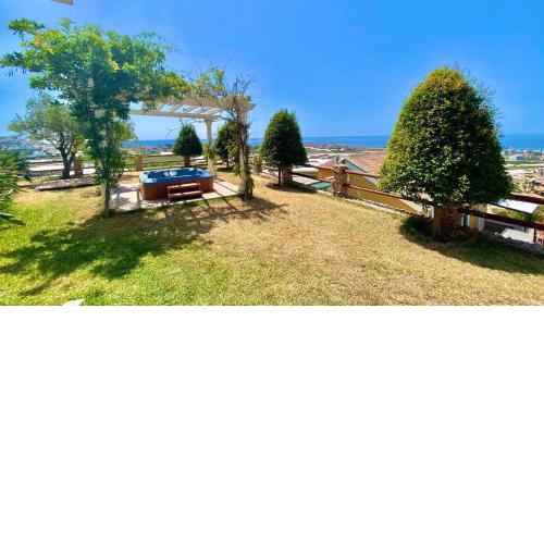 Villa Fabiola at Home