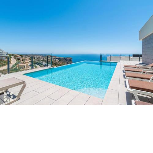 Villa Falqui by Abahana Villas