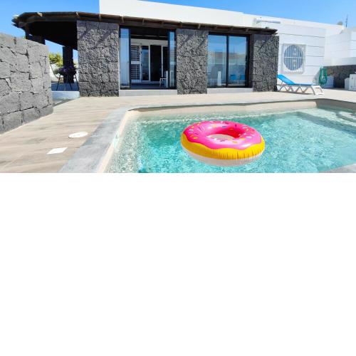 Villa Fedelian avec jardin et piscine chauffée