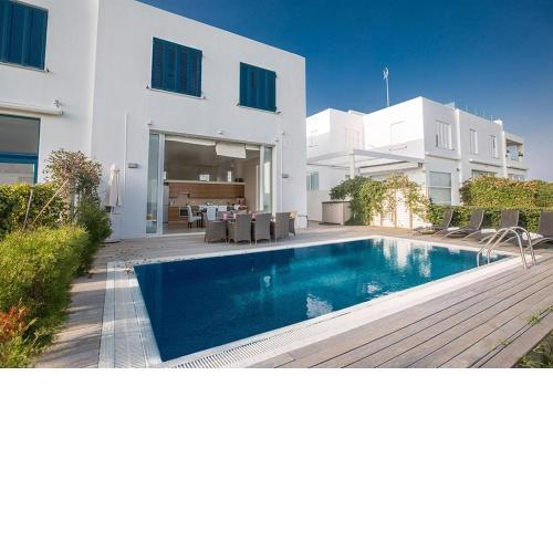Villa Fig Tree Bay FrontlineLuxury 4BDR Sea-front Protaras Villa with Pool and Amazing views