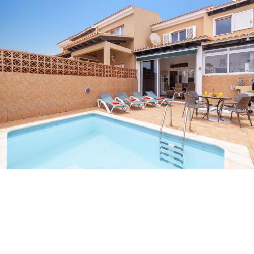Villa Florencia by Villa Plus