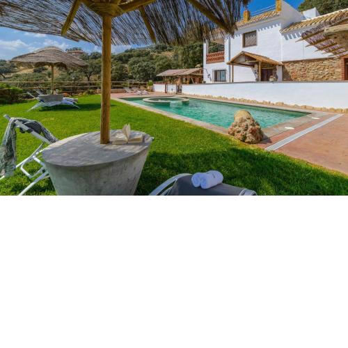 Villa Fraskito Iznajar by Ruralidays