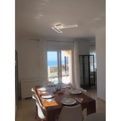 Villa Frente al Mar Nerja 5min