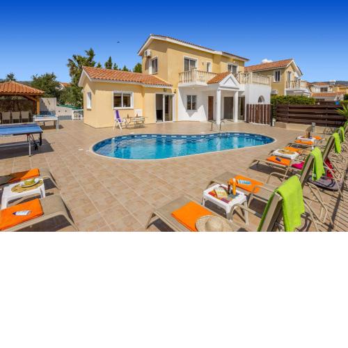 Villa Frida by Villa Plus