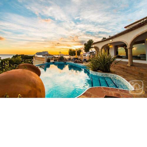 Villa Gaviota by Abahana Villas