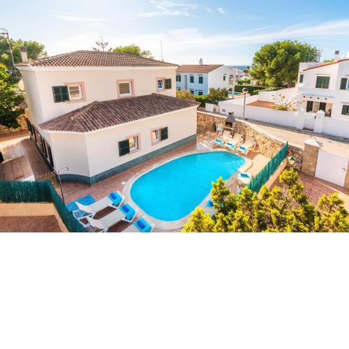 Villa Genestar by Villa Plus