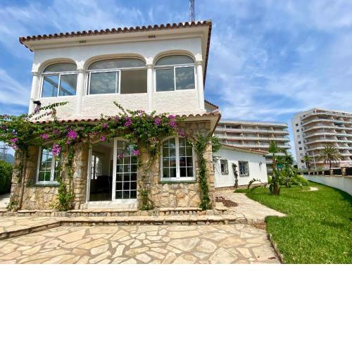 Villa grande y espectacular en Miami Playa