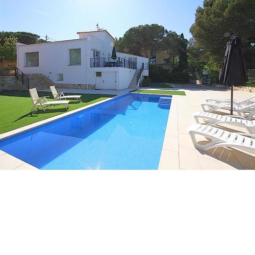 Villa Green House