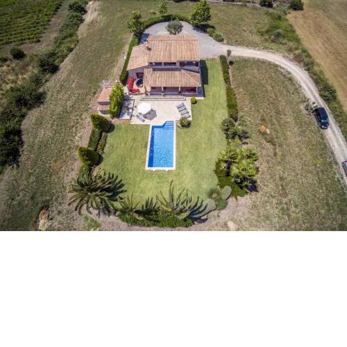 Villa Guillona by Sealand Villas