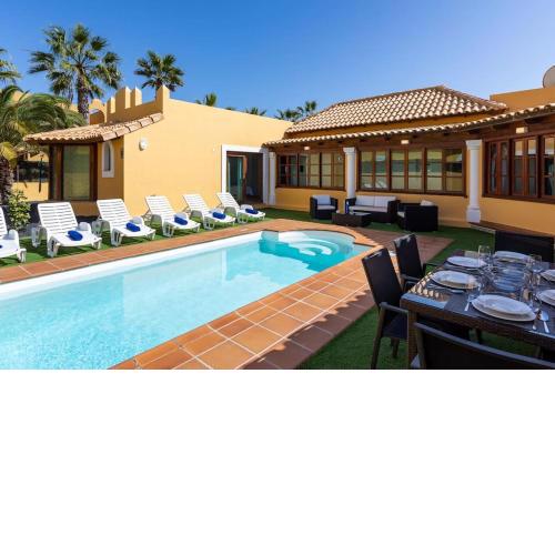 Villa Helen - Heated Pool Wifi SmartTV Barbecue
