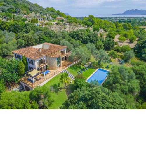 Villa Hidden Retreat / Denga