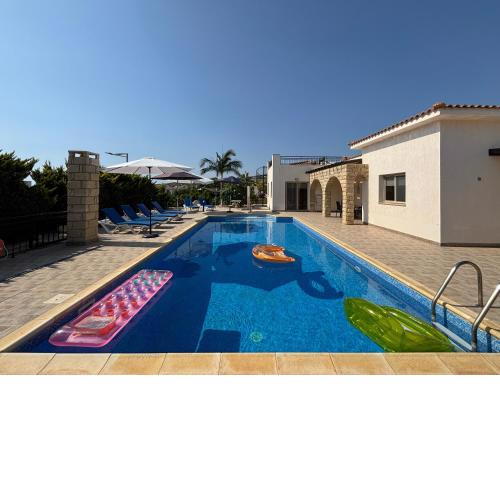 Villa Imperial Sea-Caves Private Pool