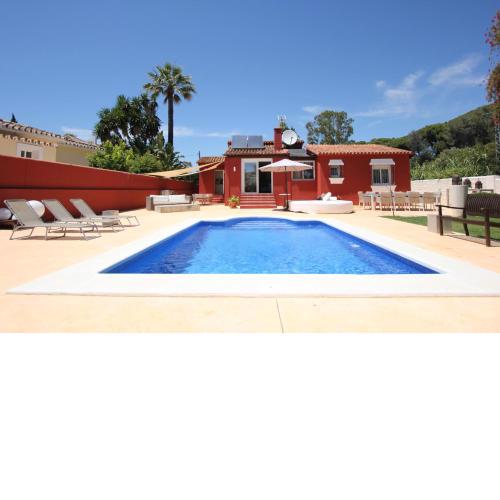 villa in puerto banus