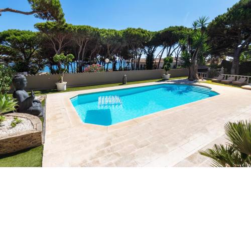 Villa in Puerto Cabopino
