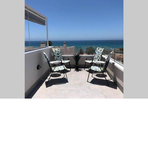 Villa Isla Plana - right by the sea