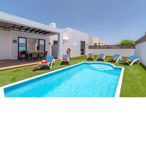 Villa Janubio by Villa Plus