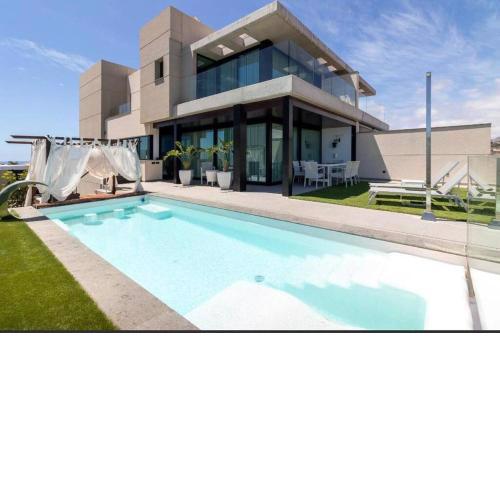 VILLA KENAI -Agradable Villa con Piscina privada