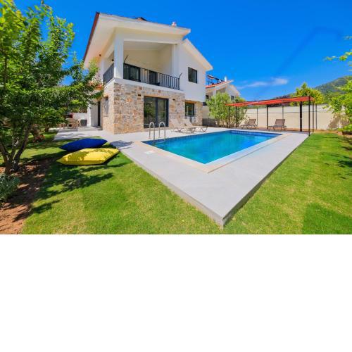 Villa Kızılbella 2, lüks havuzlu korunaklı taş villa