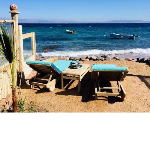 Villa Kon Tiki with private beach