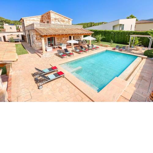 Villa La Boveda by Villa Plus