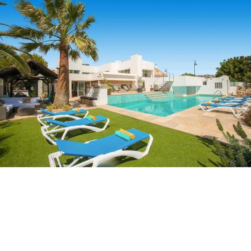Villa La Cala Playa by Villa Plus