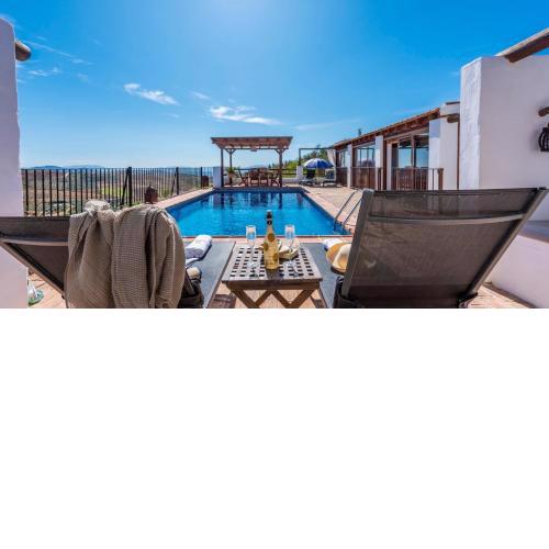 Villa La Morada Antequera - La Higuera by Ruralidays