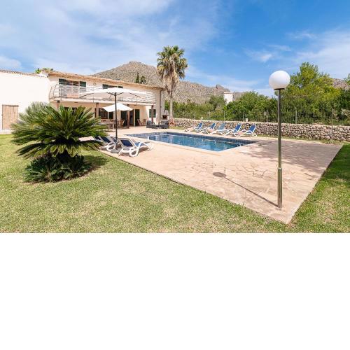 Villa La Rovina by Sealand Villas