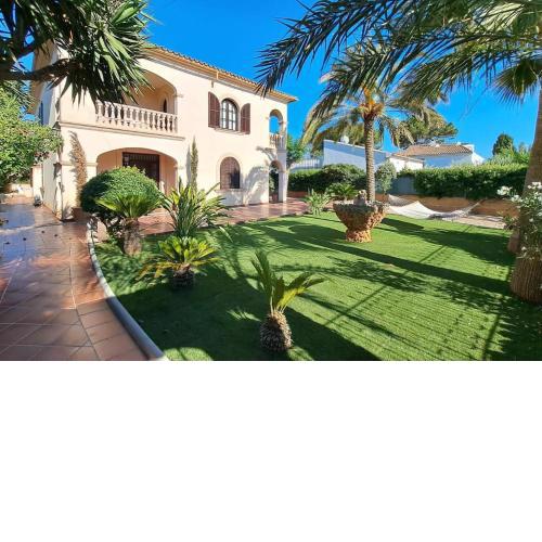Villa Lainez