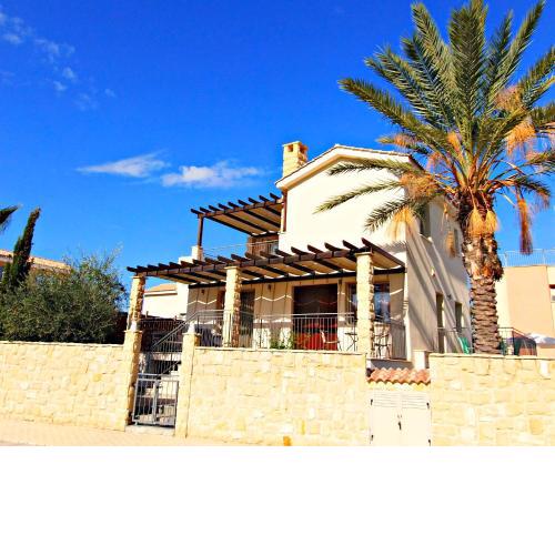 Villa Lalianda Sandy Beach Villas - Private Pool - Jacuzzi - Private Beach Area