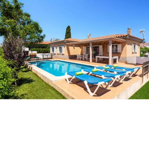Villa Lantana by Villa Plus