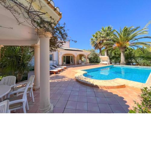Villa Las Rotas