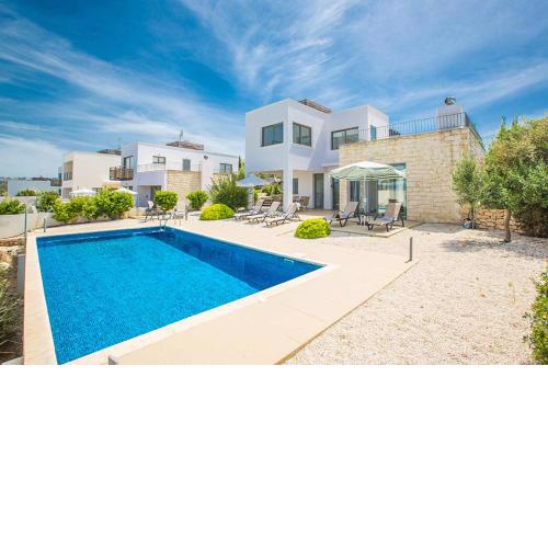 Villa Latchi Thea