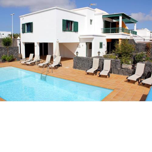 Villa LEONARD