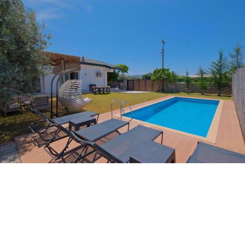 Villa Liya