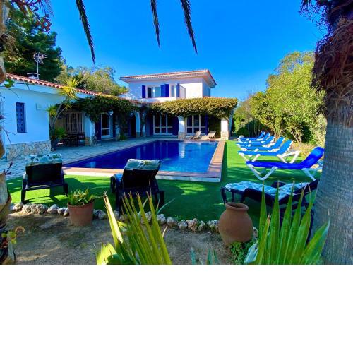 Villa Los Arcos, Costa Brava: total privacy, nature and sea views