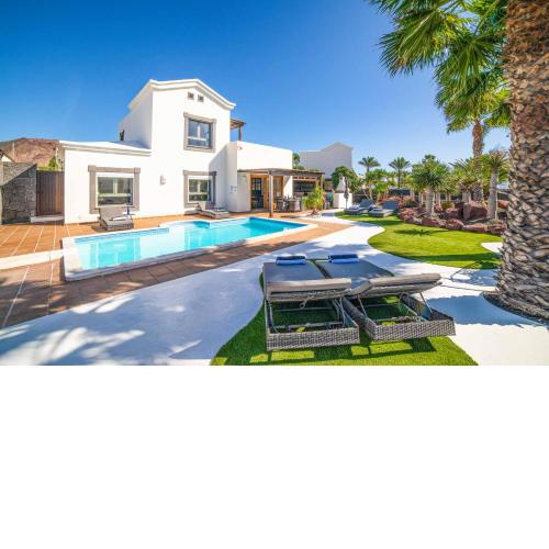 Villa Lucero