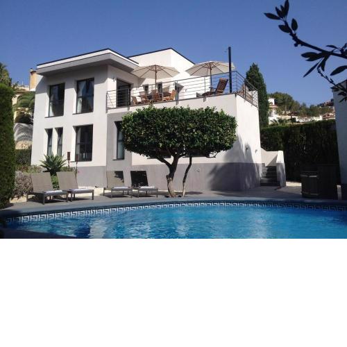 Villa Lynn in Benissa next to Mora