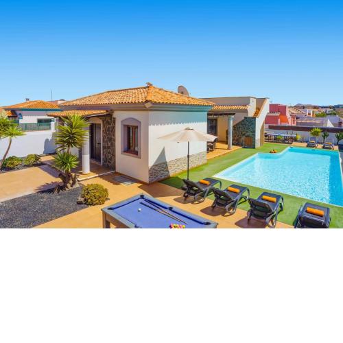 Villa Maca by Villa Plus