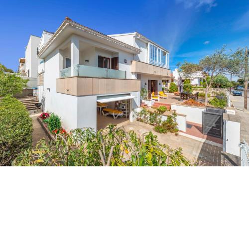 Villa Magraner by Sealand Villas