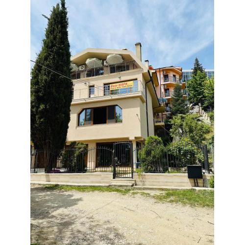 Villa Mari Guest Rooms