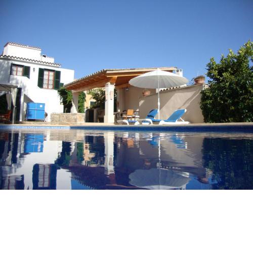 Villa Maria, bonita casa con jardín y piscina privada en Andratx