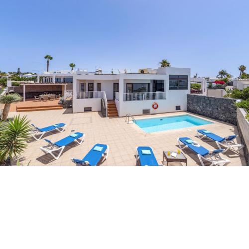 Villa Maria by Villa Plus