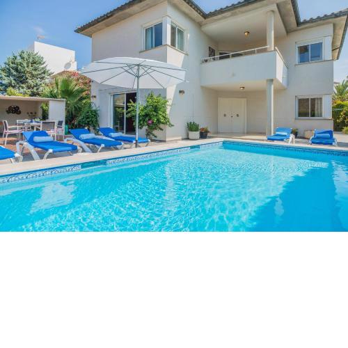 Villa Maria